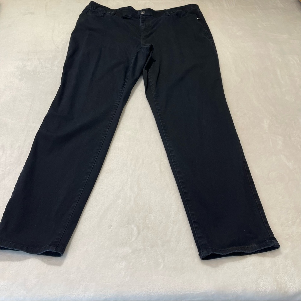 CHICOS WOMENS SIZE 3/16r Classic Black Pants